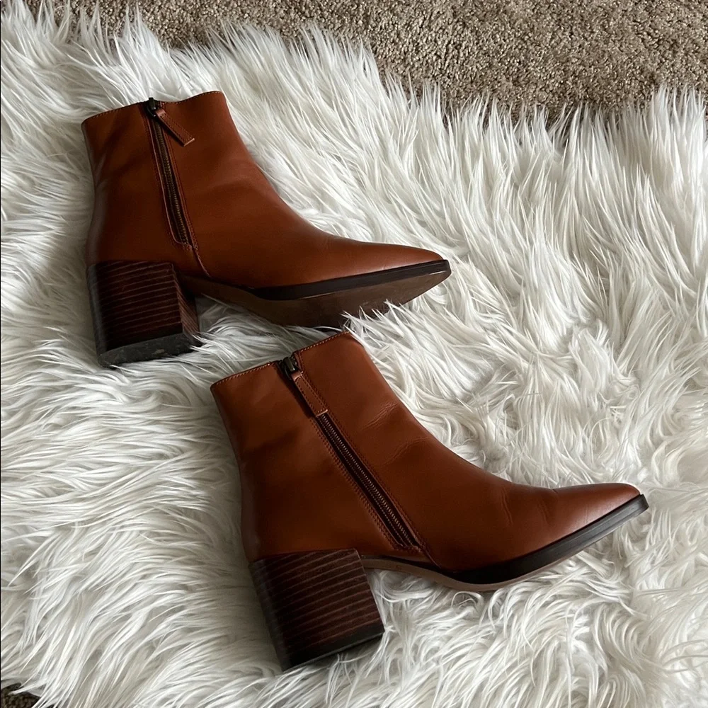 Linea Paolo Block Heel Pointed Toe Cognac Ankle Boots Size 8 1/2